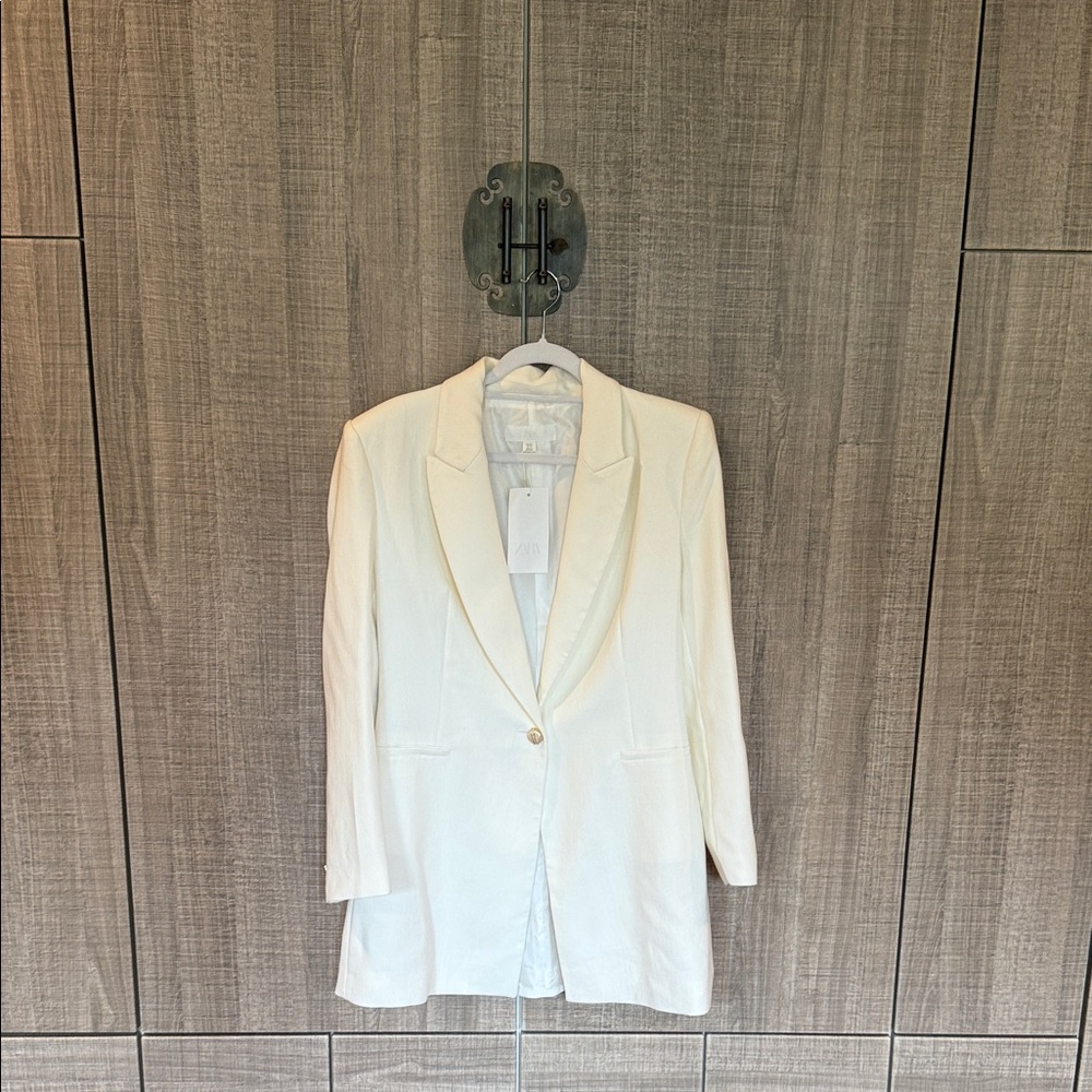 Zara Long Blazer With Shoulder Pads‎